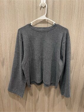 Gray Crewneck Long-Sleeve Top